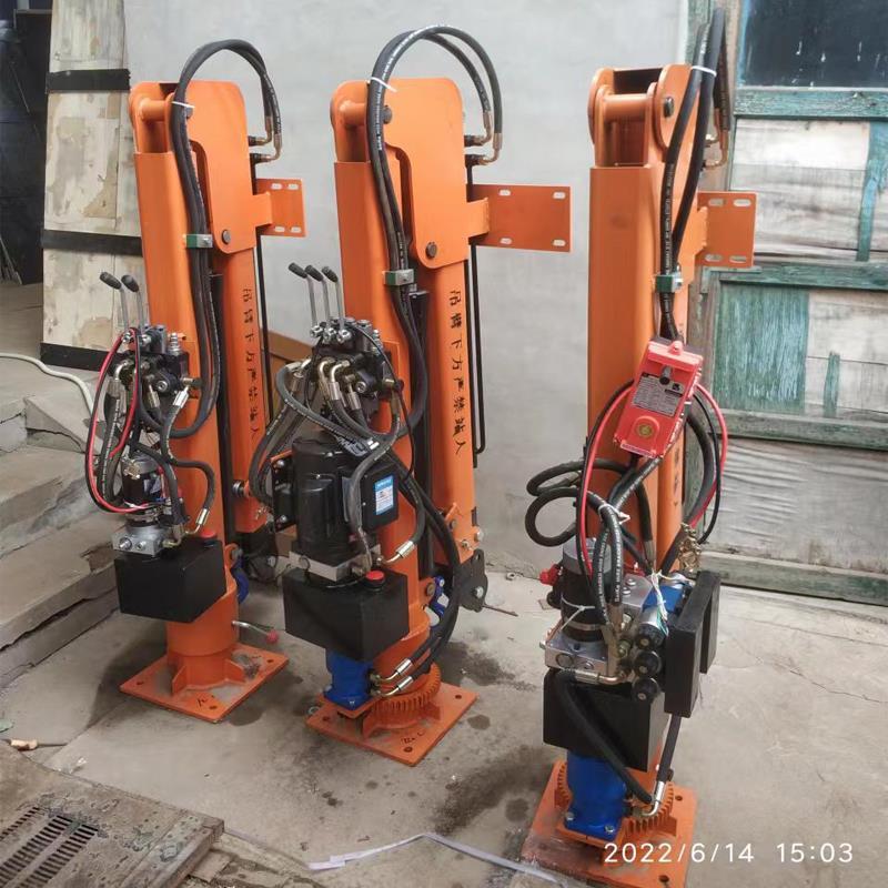 朴子市重汽蓝牌随车吊 3.2吨 国六动力强 液压驱动 农用自卸起重机